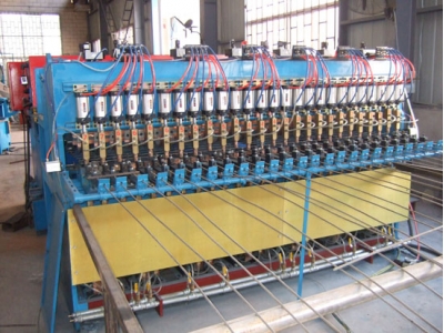 Numerical control steel bar welding net machine